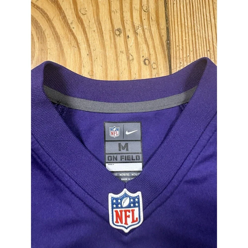 Minnesota Vikings Jersey Youth Medium Purple NFL Football Nike Thielen 19 Kids